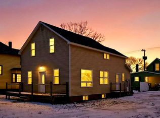 429 S 14th St, Escanaba, MI 49829