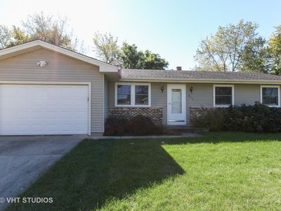 813 Dartmoor Dr, Crystal Lake, IL, 60014