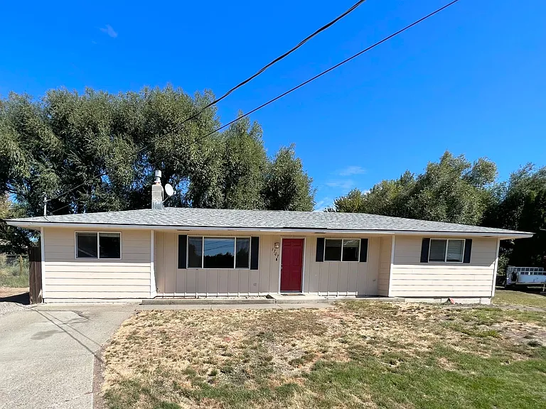 1707 College Pl — Photo 1