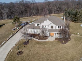 W238S5982 Prairie Wolf Ct, Waukesha, WI 53189