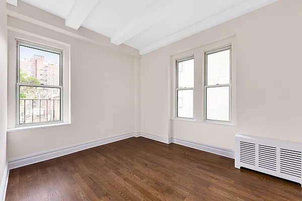 Rented by Douglas Elliman | media 14