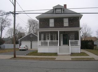 33 Laurel St, Fairhaven, MA 02719