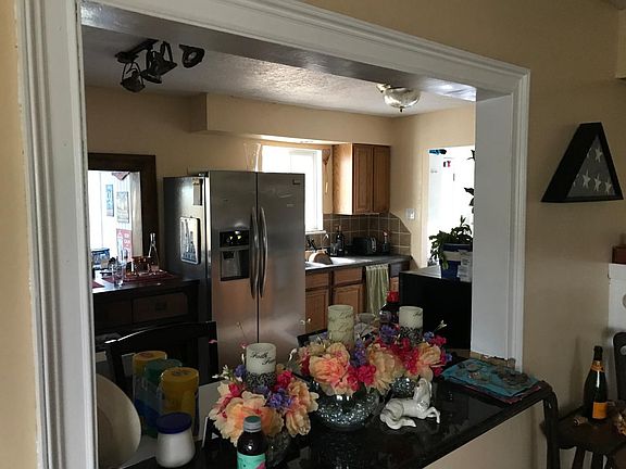 2nd image of 9105 Princess Jeanne Ave NE