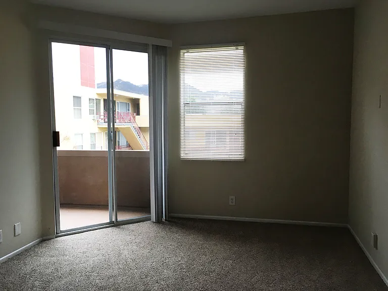 Prime Hollywood & West Hollywood Location — Photo 32