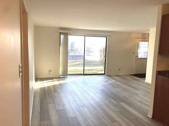 4th image of 1303 Forestdale Ct Unit 574