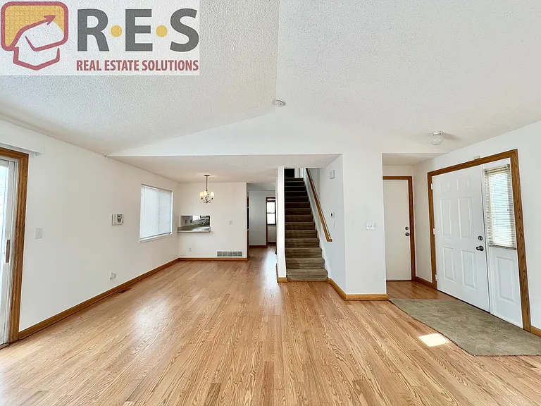 14535 E 44th Ave — Photo 3