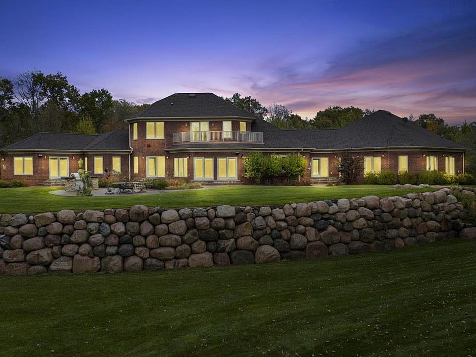 2688 SCENIC DRIVE, Stevens Point, WI 54481 MLS 22204638 Zillow