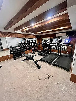 Rented by Nooklyn NYC LLC | media 11