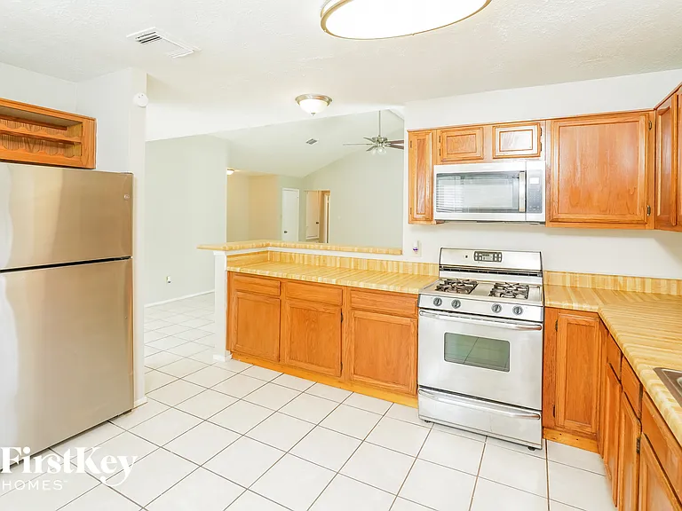 26511 Cypresswood Dr — Photo 7