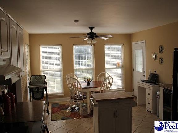 3rd image of 1066 Wellington Dr