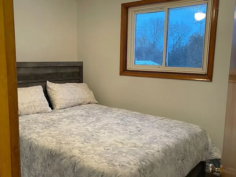 35 Barry Rd — Photo 17