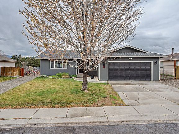 2nd image of 701 Bowles Ln