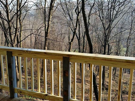 220 Chateau Lane Butler Pennsylvania for rent