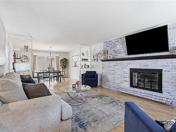 5th image of 9665 Wedd St
