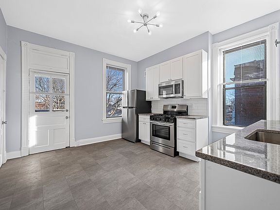 3rd image of 5433 Odell St