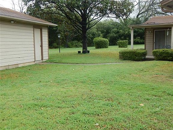 5th image of 12109 Dandridge Dr