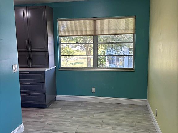 3rd image of 37 Islewood B #37
