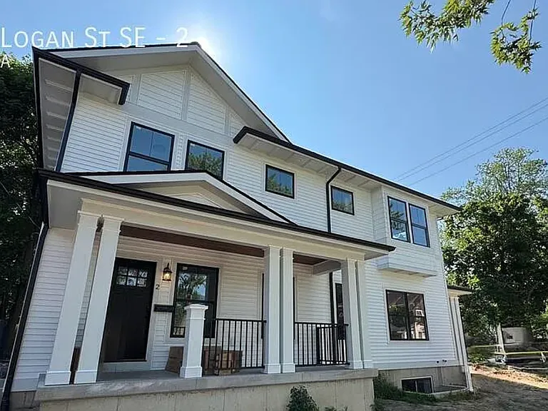 1301 Logan St SE #2 — Photo 1