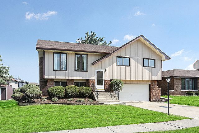 1st image of 6036 Brookwood Dr