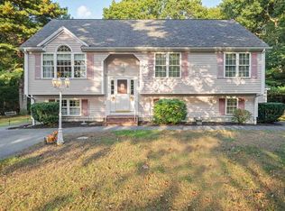 315 Monponsett St, Hanson, MA 02341