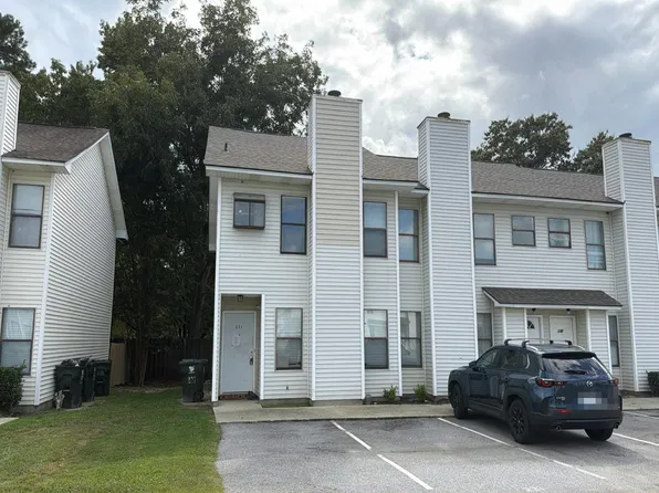 231 Pine Shadow Dr, Goose Creek, SC 29445