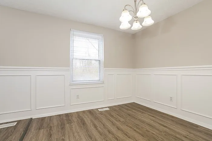 9381 Loralinda Dr — Photo 8