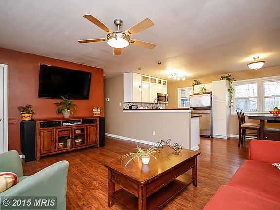 Open Floor Plan Ideal for Entertaining