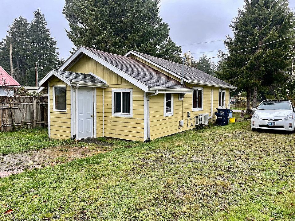 2nd image of 215 Mather Dr