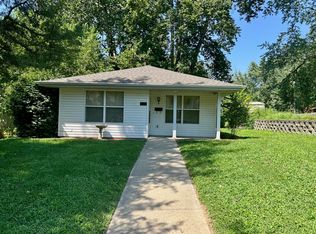2703 Jackson St, Saint Joseph, MO 64507