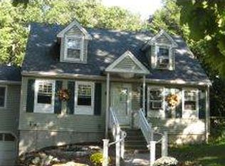 57 Old Chester Rd, Derry, NH 03038