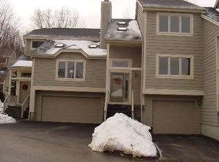 148 Lake Pl #148, Danbury, CT 06810