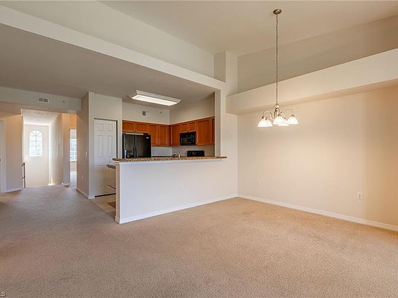 5th image of 20254 Royal Villagio Ct Unit 202