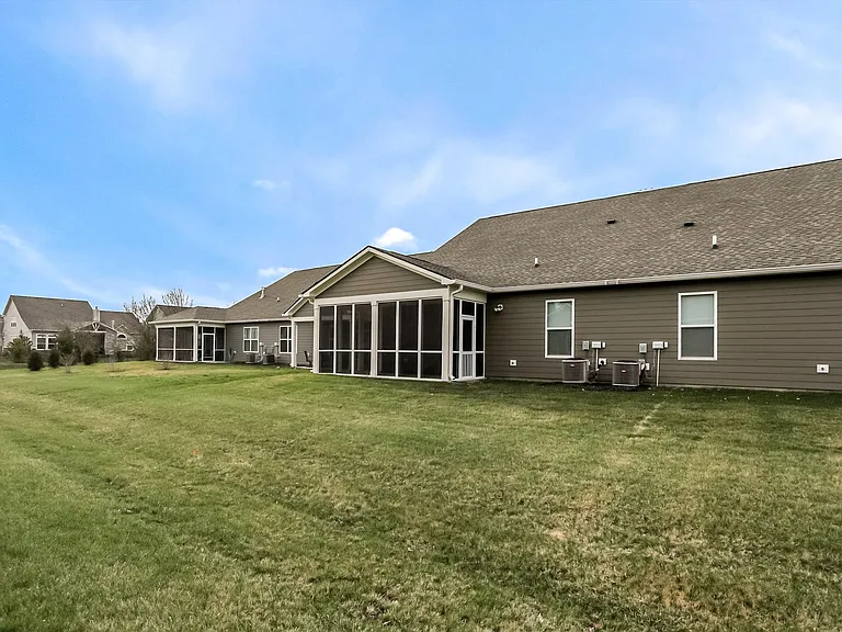 1659 Dewey Dr — Photo 19