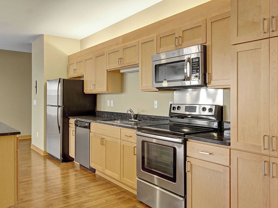 Lofts at Farmers Market Kitchen