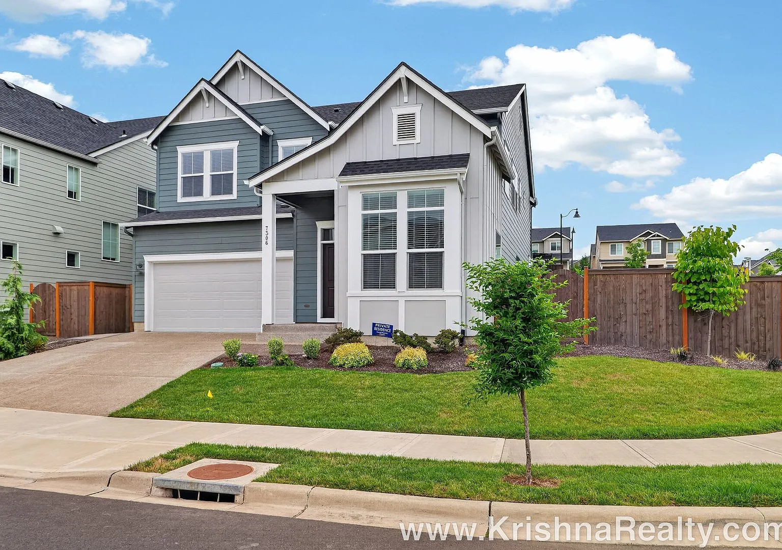 Modern 4 Bedroom | 2.5 Bathroom | Craftsman in Abbey Creek | Main Level Den/Office! | Corner Lot ... — Photo 2