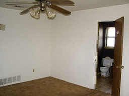 3rd image of 7404 Pinehurst Dr W