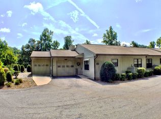 810 Oak Creek Rd UNIT A, Franklin, NC 28734