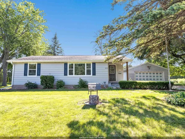 N9598 Noe Rd, Appleton, WI 54915