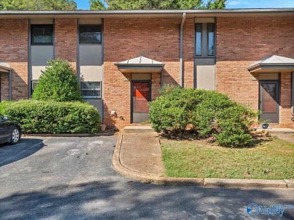 2208 Colony Dr SW Unit 2208, Huntsville, AL 35802