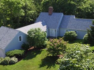 12 King Philip St, Dartmouth, MA 02748