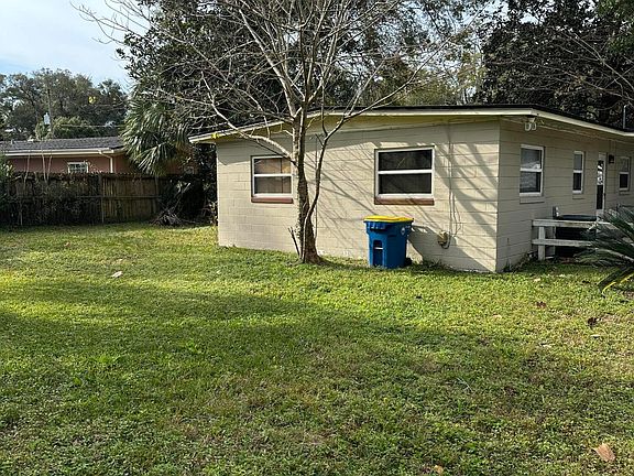 5th image of 1345 DOMAS Drive