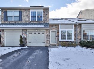 1028 Timberidge Ln, Allentown, PA 18106