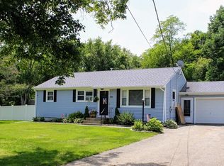 99 Cedar Ave, Swansea, MA 02777