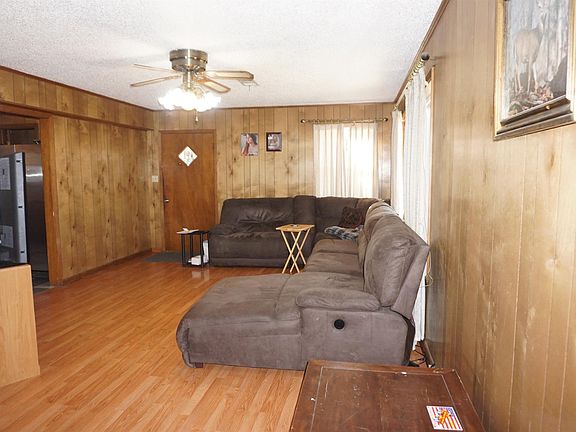 4th image of 1400 Magee Dr
