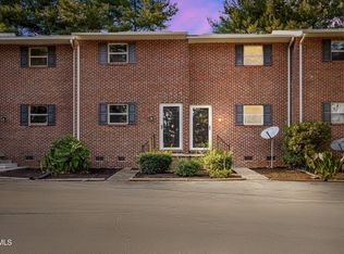 201 Ron Royce Dr #7, Elizabethton, TN 37643