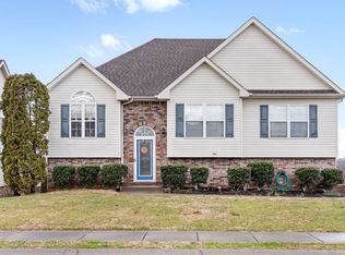 3300 Melissa Ln, Clarksville, TN 37042