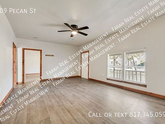 5th image of 209 Pecan St