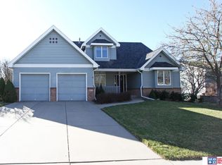 301 W Chadderton Dr, Lincoln, NE 68521