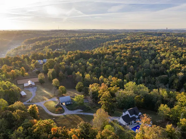 4325 Cave Springs Rd, Columbia, TN 38401