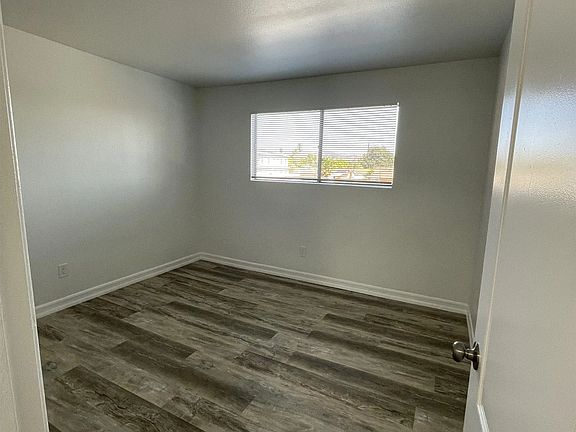 5th image of 1240 N Broadway #37